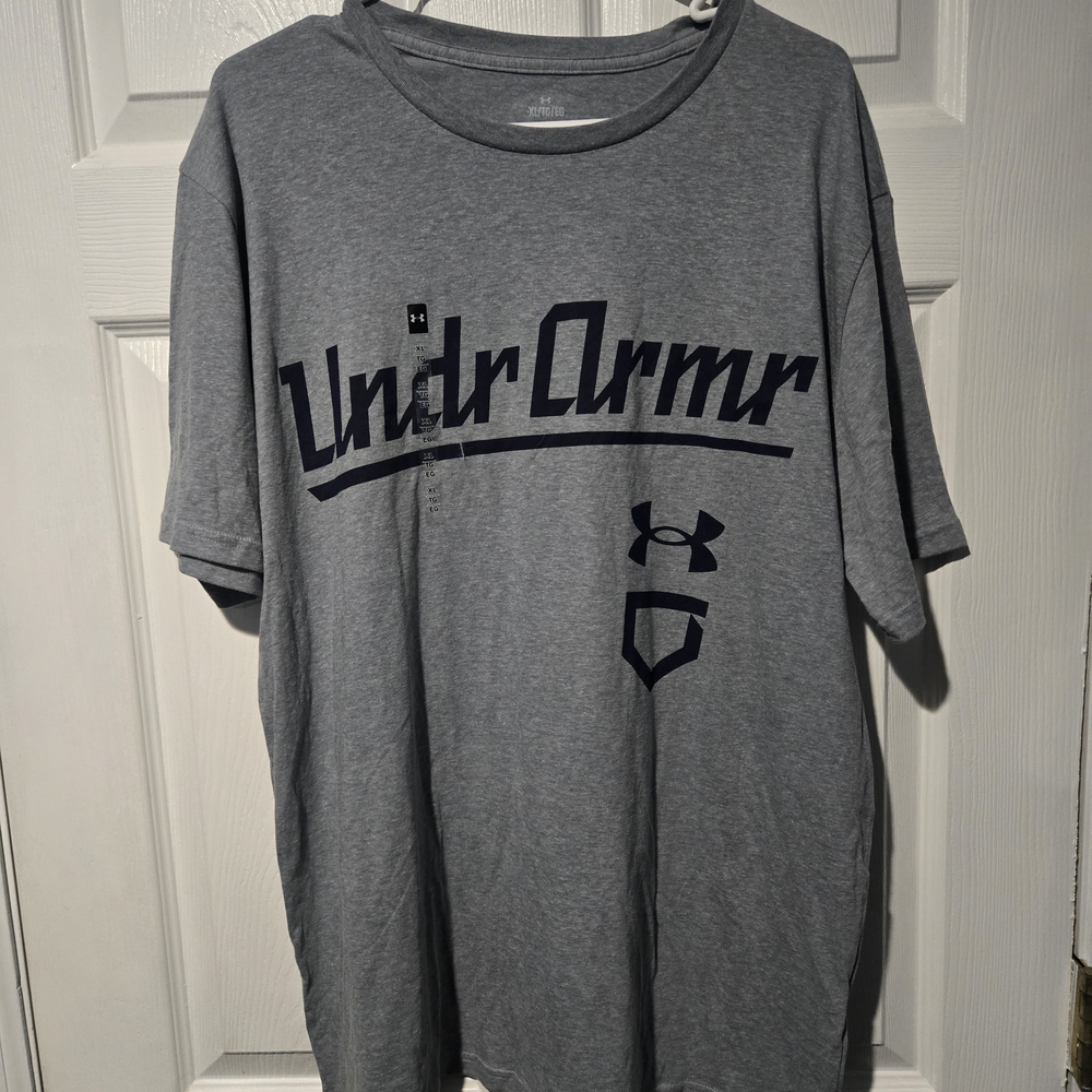 Under Armour Dark Gray Men's Short Sleeve Tee
